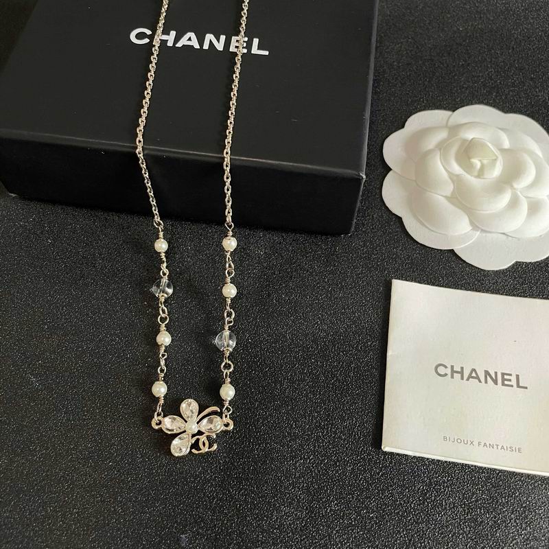 Chanel Necklace 05yxs111